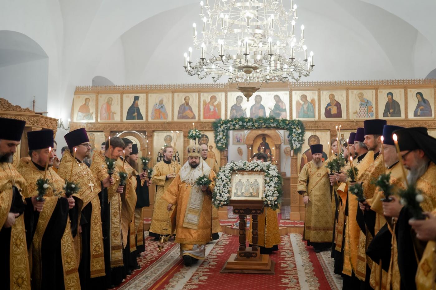 Представители БНТУ приняли участие в актовом дне Минской духовной семинарии